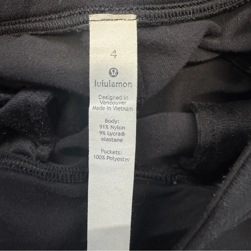 lululemon athletica sleek black